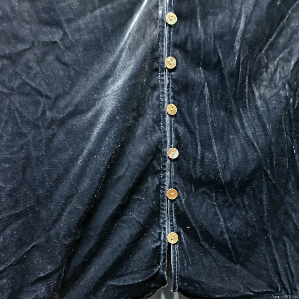 ✨Faherty rowan stretch silk velvet button down✨ - Picture 3 of 7